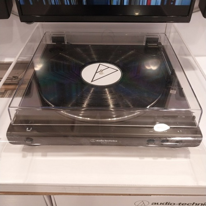 오디오테크니카 자동 벨트 드라이브 턴테이블, AT-LP60X(블랙), BLACK
