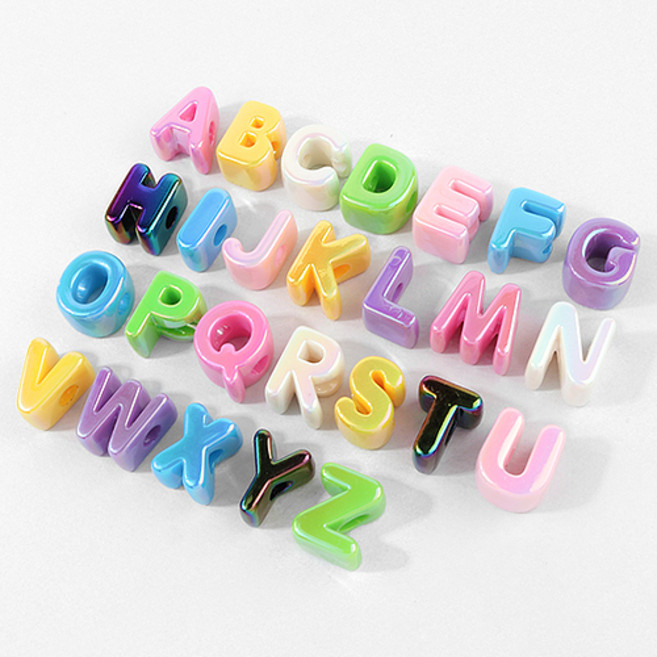 싼비즈 [6788-06]아크릴통과형 오로라 알파벳비즈 20.5mm 1개