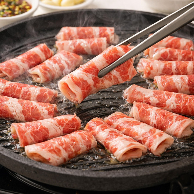 국내산 소 차돌박이 소고기 우삼겹 샤브샤브 불고기용 부채살 구이, 300g, 1