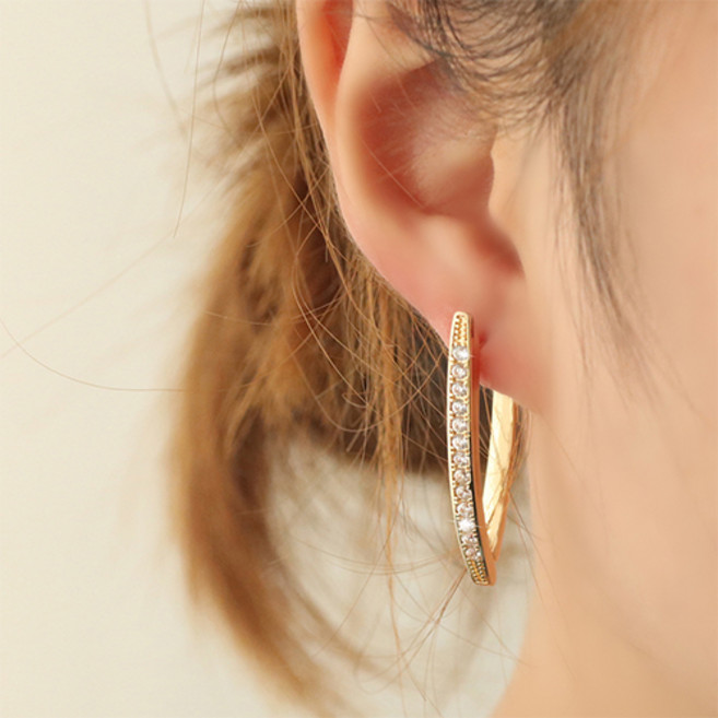 여성 파티 공연 행사 무대 유니크 심플 원터치 큐빅 귀걸이 A2090