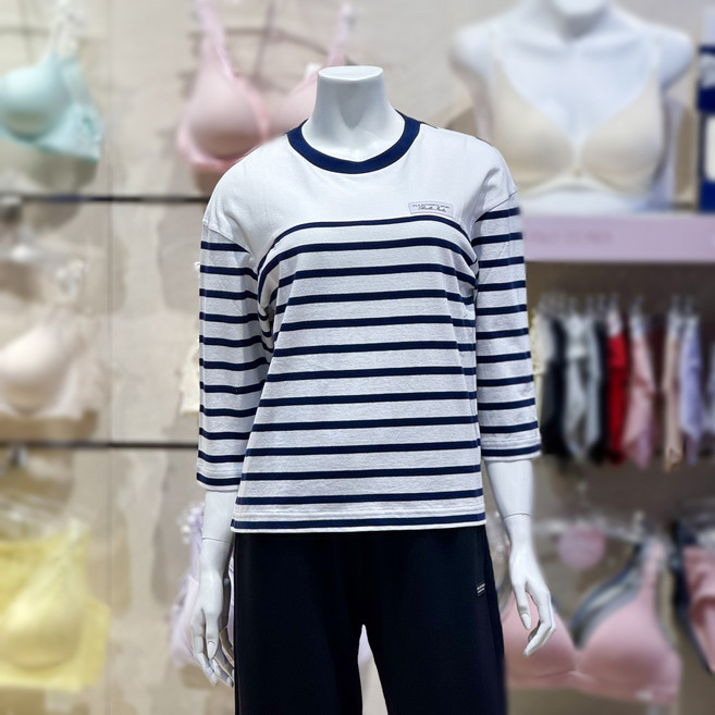 FILA 휠라언더웨어 [ NC터미널점] 여성 라이프웨어 선염 스트라이프 7부 티셔츠 FI4RSH1643FDID