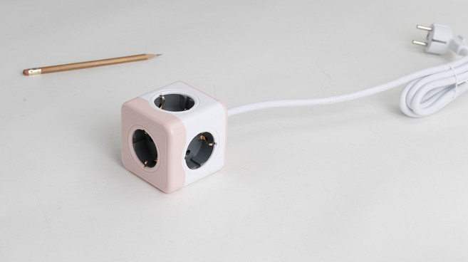 파워아트큐브v2 5구 고용량 선있는 디자인 벽 멀티탭, 1개, 핑크, 1.5m