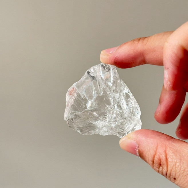 透體白水晶原礦 能量淨化石 空間氛圍 冥想輔助 穩定磁場 100g, 【透體白水晶｜3-5cm】礦石100g