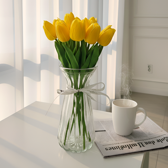 라라마을 생화같은 튤립 조화 10P+리본 유리 화병 세트, 1개, 옐로우