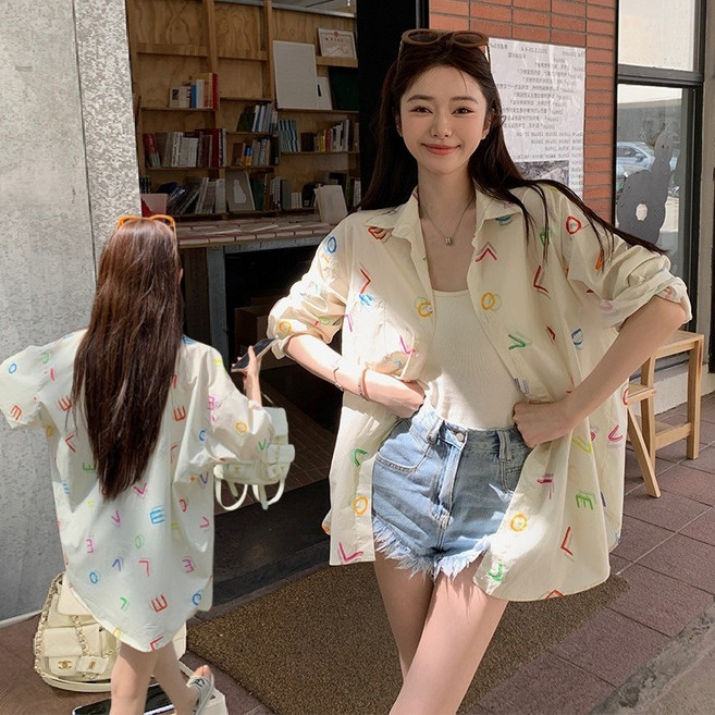 【梨卡】隔日到貨 女裝 罩衫 薄襯衫 上衣 薄外套 彩色字母 百搭罩衫 休閒襯衫 寬鬆襯衫 HZ112
