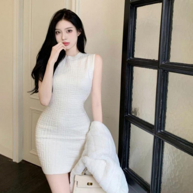 쫑쫑이의 HARU 여성 골지 민소매 홀터넥 슬림핏 니트 나시 미니 원피스