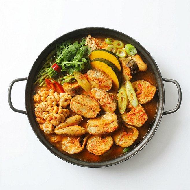 청정한상 부산 동태탕 넉넉한 3인분 550g(소스포함) 얼큰동태탕 국물요리 밀키트 쿠킹박스 캠핑요리, 550g, 1개