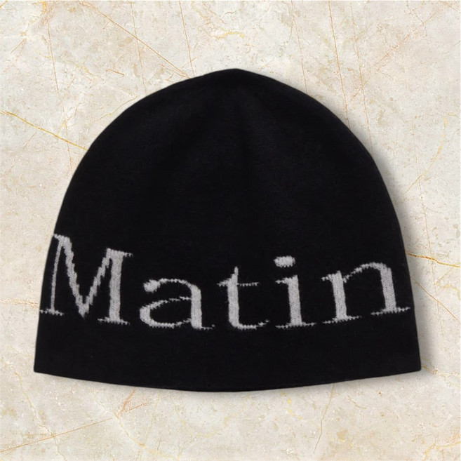 리코차니몰 마뗑킴 LOGO JACQUARD SHORT BEANIE IN BLACK