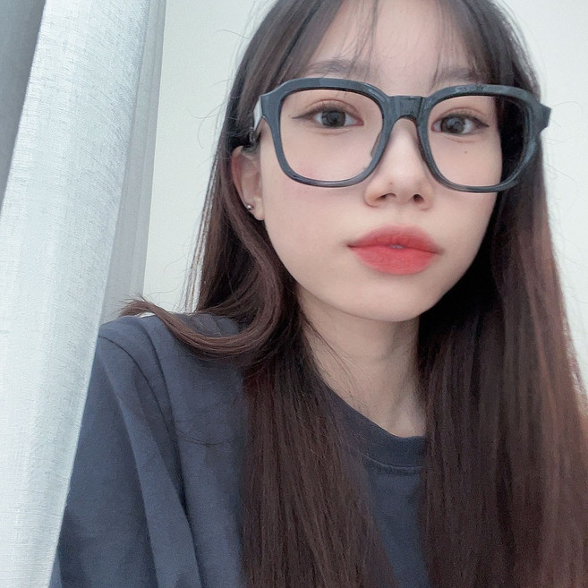 VANANA2 남녀공용 유니섹스 심플 지적 유니크 감성 데일리 꾸안꾸 베이직 모범생 블루라이트 차단 사각 인생 뿔테 안경 2color