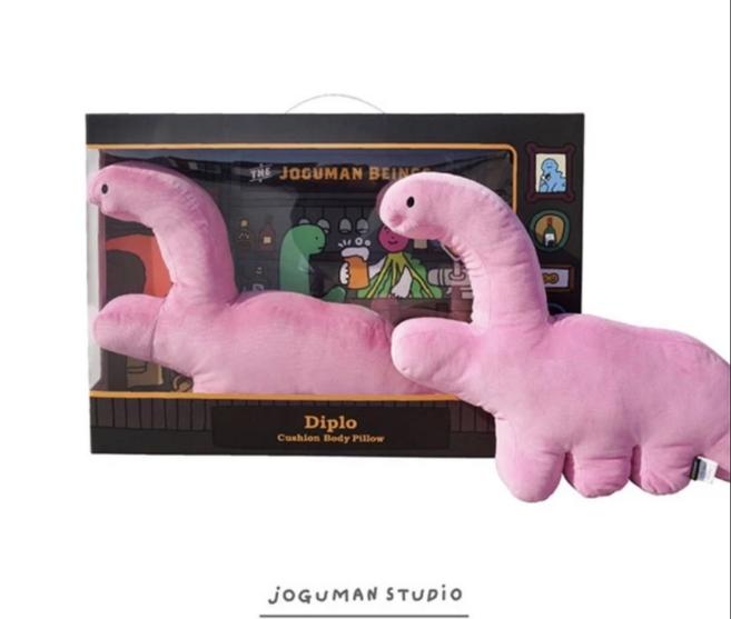 JOGUMAN STUDIO Diplo 造型長抱枕, 粉色