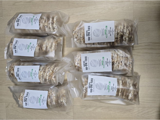 자연가득 흑미 현미 곡물칩 쌀튀밥 강냉이 무가당 뻥스낵 칼로리 저속노화 간식, 8개, 80g