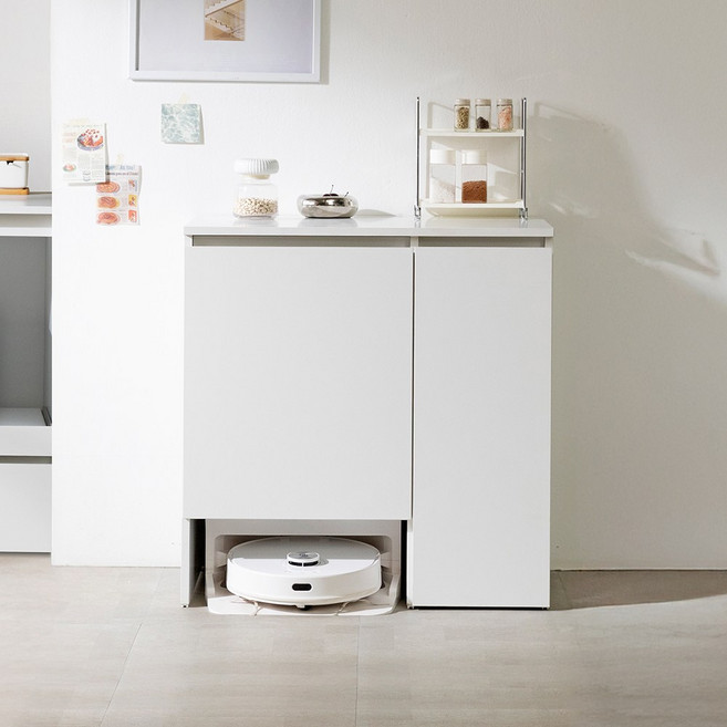 웰퍼니쳐 무토 올인원 키 큰 로봇청소기 수납장 주방 선반 찬장 로보락 보관함 화이트
