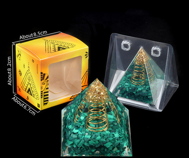 樹脂膠包裹水晶碎石金字塔擺件 家居小擺件 盒裝, D1（孔雀石＋寶塔）
