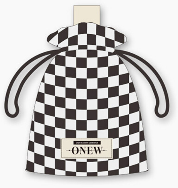 [ONEW] 온유 시즌그리팅 2025 / 파우치+탁상달력+포스터캘린더+미니포토북+스티커캘린더12종+데코스티커+포토카드L홀더세트+아크릴키링