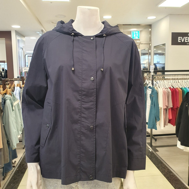 샤트렌 여성 후드 점퍼 홑겹 플랩디자인 루즈한 핏의 간절기부터 여름까지 점퍼