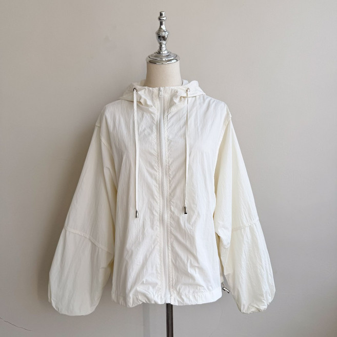 Twenty 韓南洞文青韓妞--小眾水洗連帽防曬外套 2504010