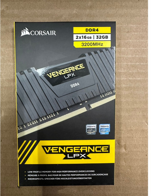 CORSAIR VENGEANCE LPX 32GB(2*16GB) DDR4 3200 高效能桌上型電腦記憶體, 1個