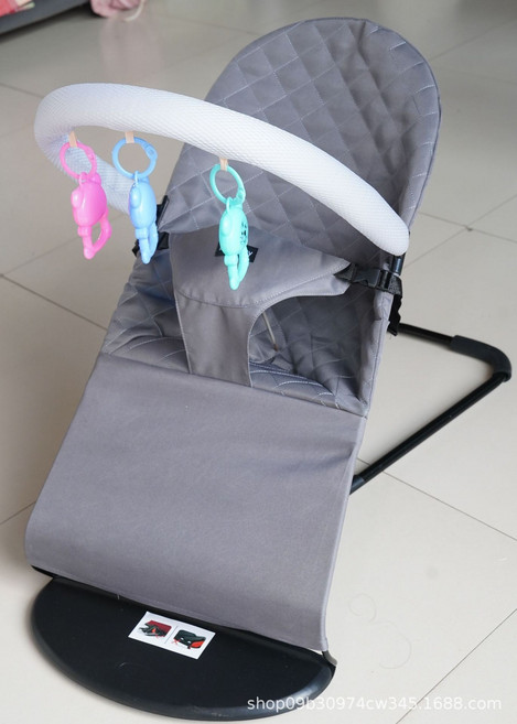 DIU 嬰兒搖搖椅哄娃哄寶寶哄睡搖籃躺椅可摺疊可調節搖搖椅安撫椅, 1件, 深灰色菱形款+玩具架三個玩具:如圖