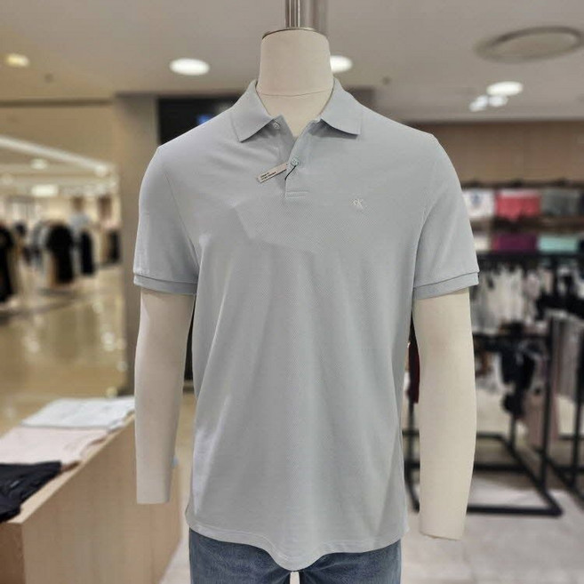 (매장)캘빈클라인 진 남성 코튼 소재 레귤러핏 반팔 폴로 카라 티셔츠(4RB012G-6AD) 107412