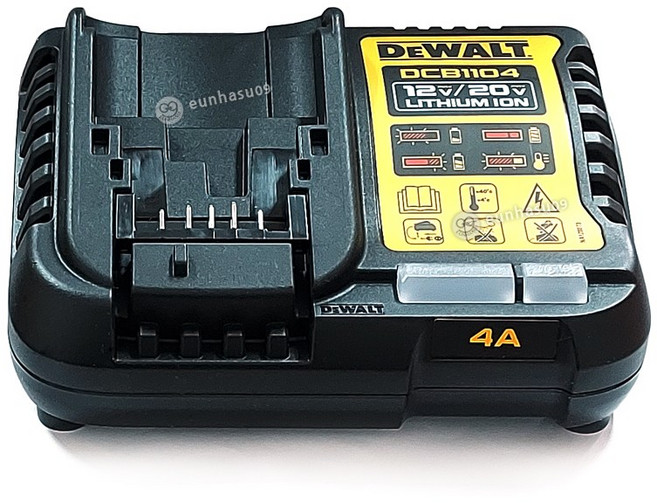 디월트 DCB1104 고속 충전기 10.8V 12V 18V 20V 겸용 리튬 이온, 1개