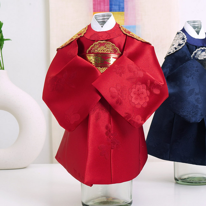 인테리어 소품 외국인선물 전통 남녀 한복 미니어처 신랑 신부 오브제 와인커버, HM01-WN(와인)