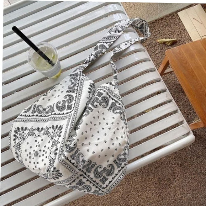 공효진백 데일리백 페이즐리 반다나 에코백 출퇴근백 크로스백