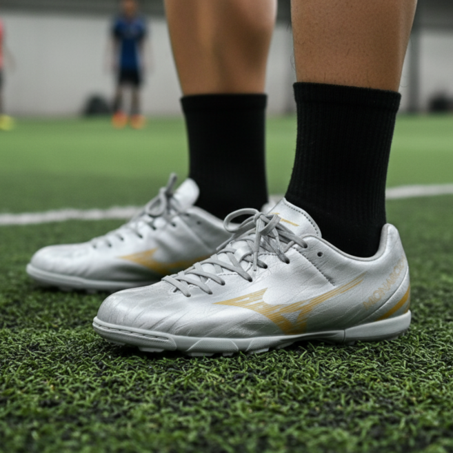 미즈노 남성 여성 모나르시다 네오 살라 클럽 TF 풋살화 실버 인조 천연 잔디 발편한 축구화 빅사이즈