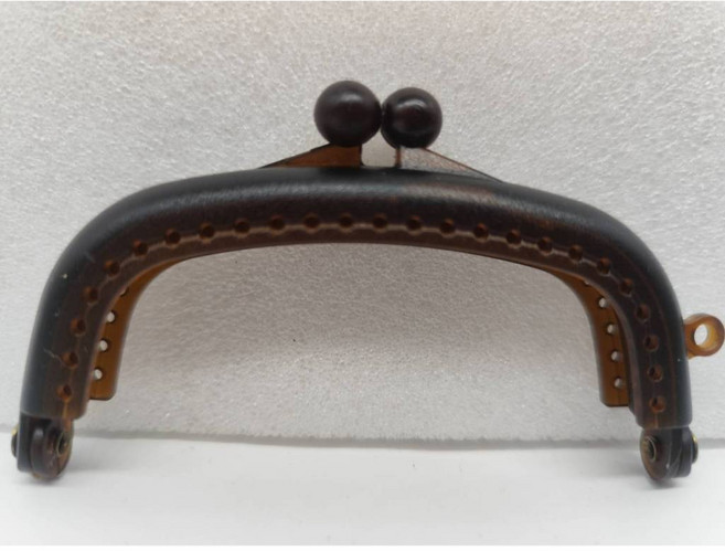 咖啡色 8.5公分 單耳塑料口金/樹脂/拱型 拼布零錢包 鉤織口金