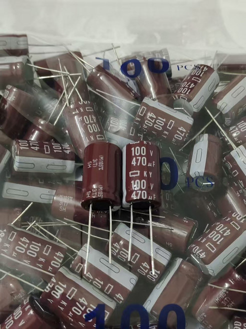 黑金剛 電容 100v470uf, 1個