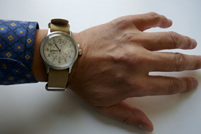 나이젤 카본 타이맥스 콜라보 밀리터리 데저트 손목 시계 스트랩2개 일본발송