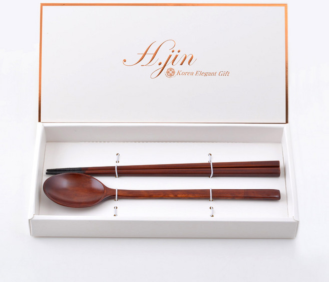 현진 정담은 옻칠수저 1인세트 / 결혼 돌 조의 직장 승진 퇴사 이사 축하 답례품 사무실개업선물 승진답례 가게오픈 판촉 창업선물 개업선물 주방매장용품 외국인바이어 예단반상기, 1개