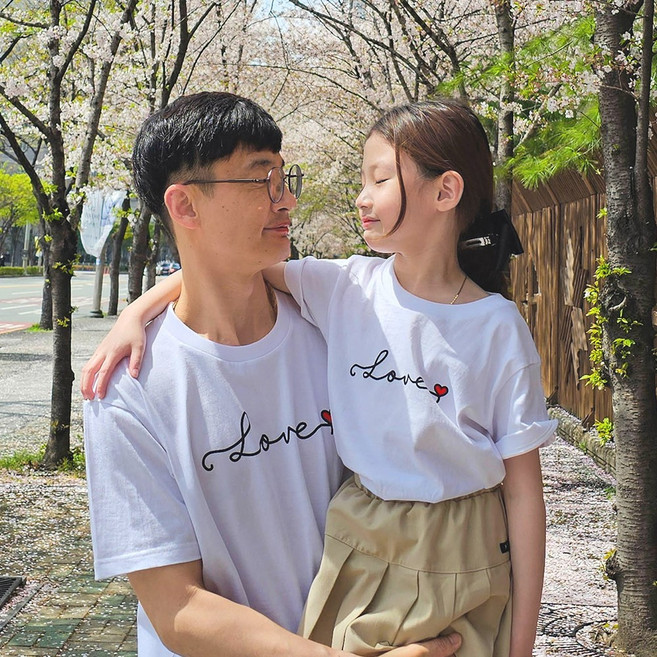 베베왕국 러브 가족티 패밀리룩 커플티 아동 초등 학교 유치원 어린이집 교회 반티 가족 단체티 돌 사진 촬영 의상 반팔 긴팔 티셔츠