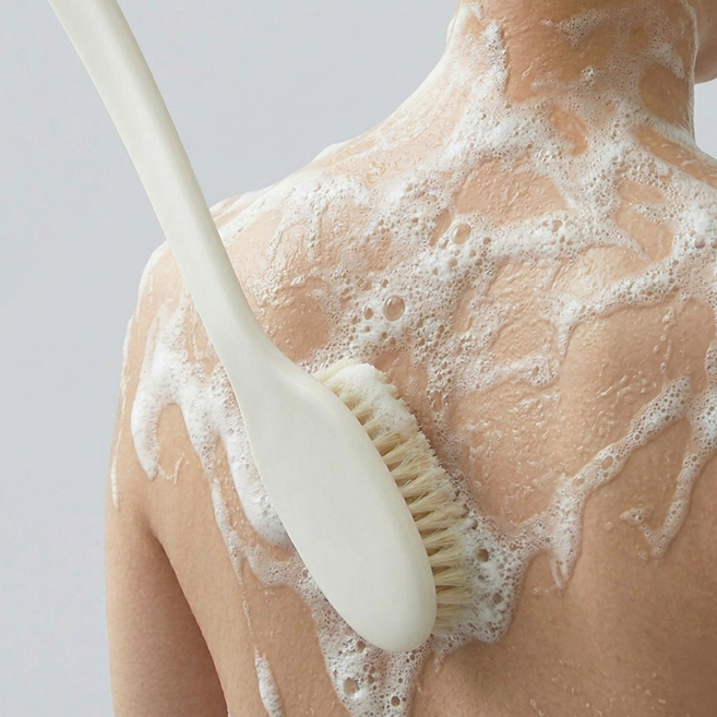 라이프툴스 일본감성 부드러운모 커브형 샤워 바디브러쉬, 1개, 1개입, 퓨어화이트