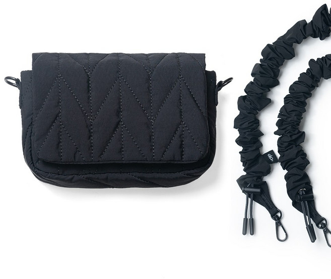 ekax 雲朵Soft 絎縫斜背, 手機包+彈力圈圈掛繩背帶-石墨黑, 1個