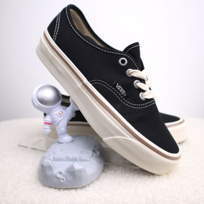 반스 단화 캔버스화 운동화 어센틱 리이슈 44 블랙마쉬멜로우 스니커즈 공용 1804219