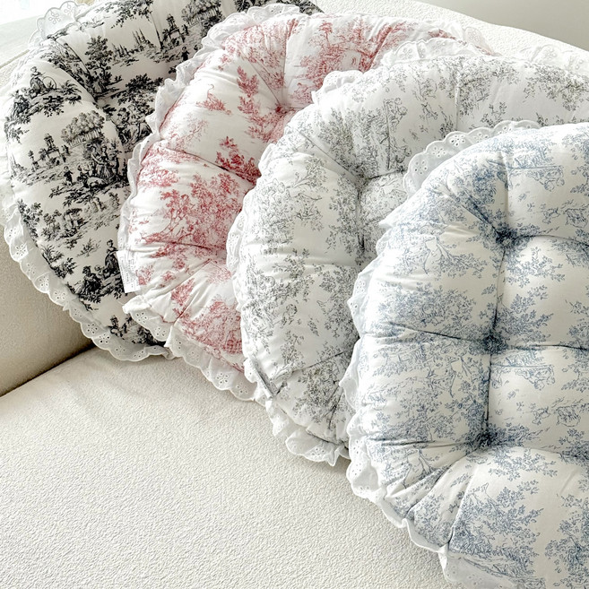 [신혼일기] 뜨왈 프렌치 명화 감성 앤틱 프릴 쿠션 방석 홈카페 감성 소품 카페 소품