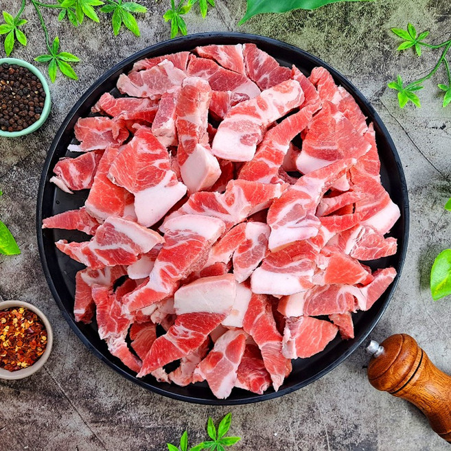 국내산 돼지 뒷고기 목덜미살 꼬들살 뒷목살 부속고기, 통두께(절단없음 원육), 1개, 1kg