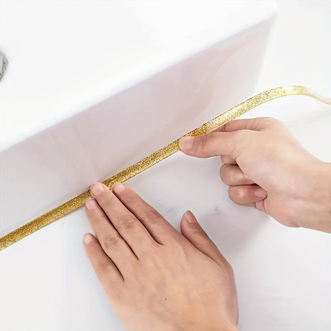깔끔리빙 잘붙는 틈새 모서리 주방 욕실 줄눈 테이프 골드, 2개