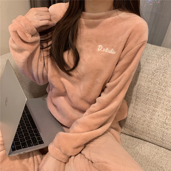 D.studio 女款珊瑚絨睡衣套裝 可愛毛絨居家服 冬季保暖睡褲組