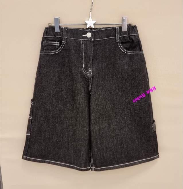 더데이걸 부평점 신축성 좋아 편안하고 멋스러운 카펜더 디테일로 활동성 좋고 트렌디하게 데일리로 입기좋은 버뮤다 데님 팬츠