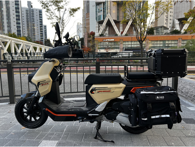 벤쿱 26년식 125cc 모토캠핑 벤리110 포미카 와일드 에보 짐 적재 출퇴근 배달용, 아이보리 데저트