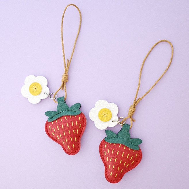 草莓 小白花 包包掛件 手工 揹包掛飾 萌趣 創意 設計感 小衆 百搭 配飾, 1個, 草莓掛件【兩個裝】