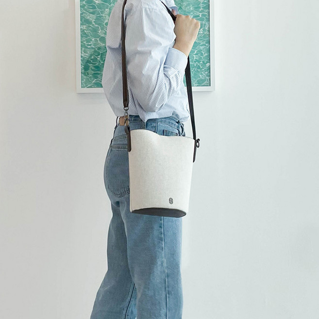 스칼라코엘리 캔버스 미니버킷백 복조리백 원통가방