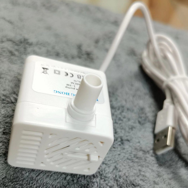 水族狂粉 USB微型沉水馬達 寵物飲水循環抽水馬達, 1個, 5V-流量200L（白色）