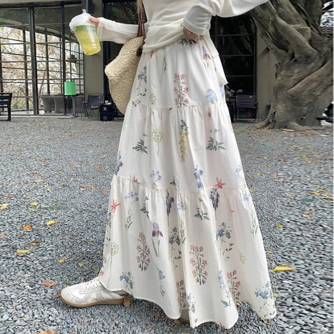 [위드기프트] 은은한 플라워 티어드 롱스커트
