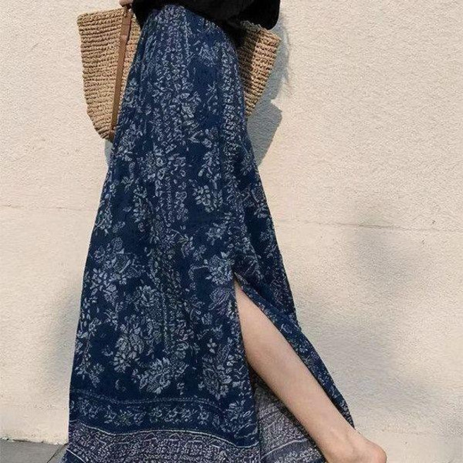 Qurora 復古藍色印花高腰開叉長裙