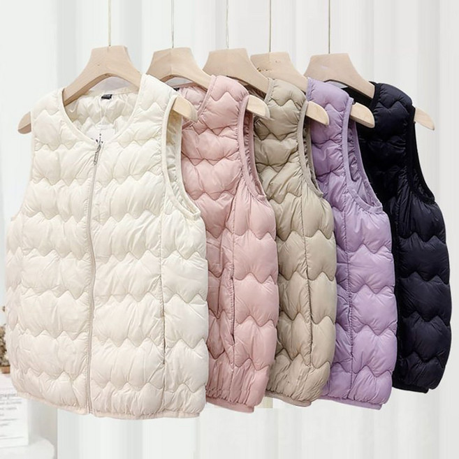 ROYALBELLE 여성 라운드넥 지퍼 경량 패딩 베스트 슬림핏 보온 이너용 조끼 M0111516