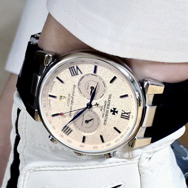 발키리 [최신상] 헤리티지 VALKYRIE HERITAGE V-7090SW (스노우화이트) 남성용 시계 (실버메탈밴드 + 실리콘밴드)