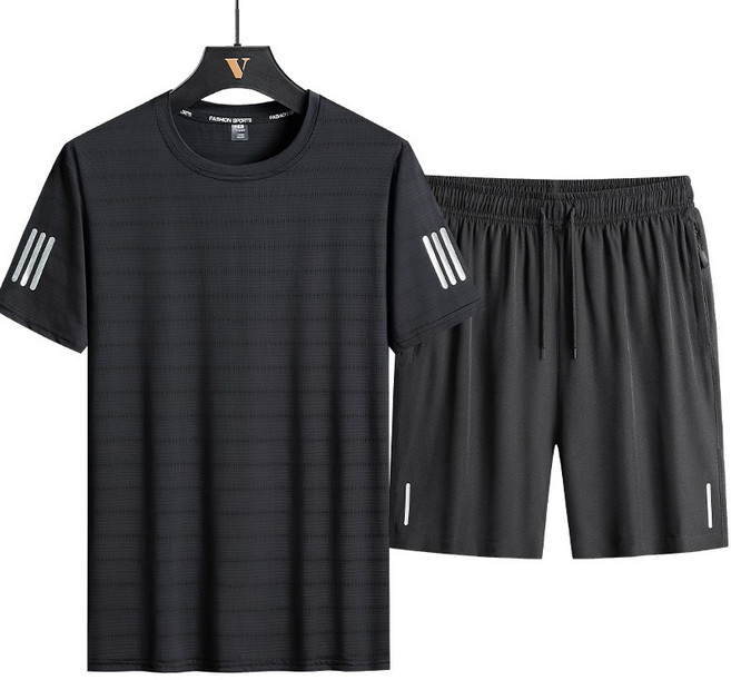 L-8XL 大尺碼冰絲涼感運動套裝 男生短袖T恤休閒短褲兩件套 (台灣現貨)