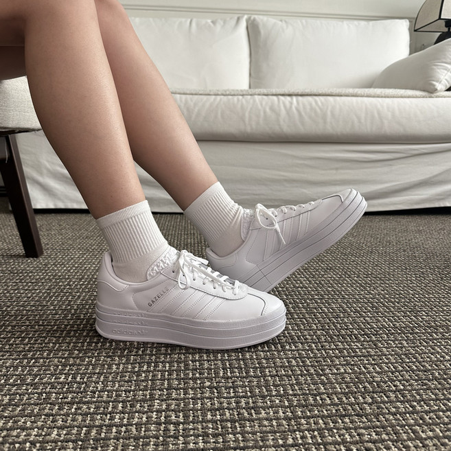 아디다스 가젤 볼드 키높이 운동화 트리플 스니커즈 올흰 단화